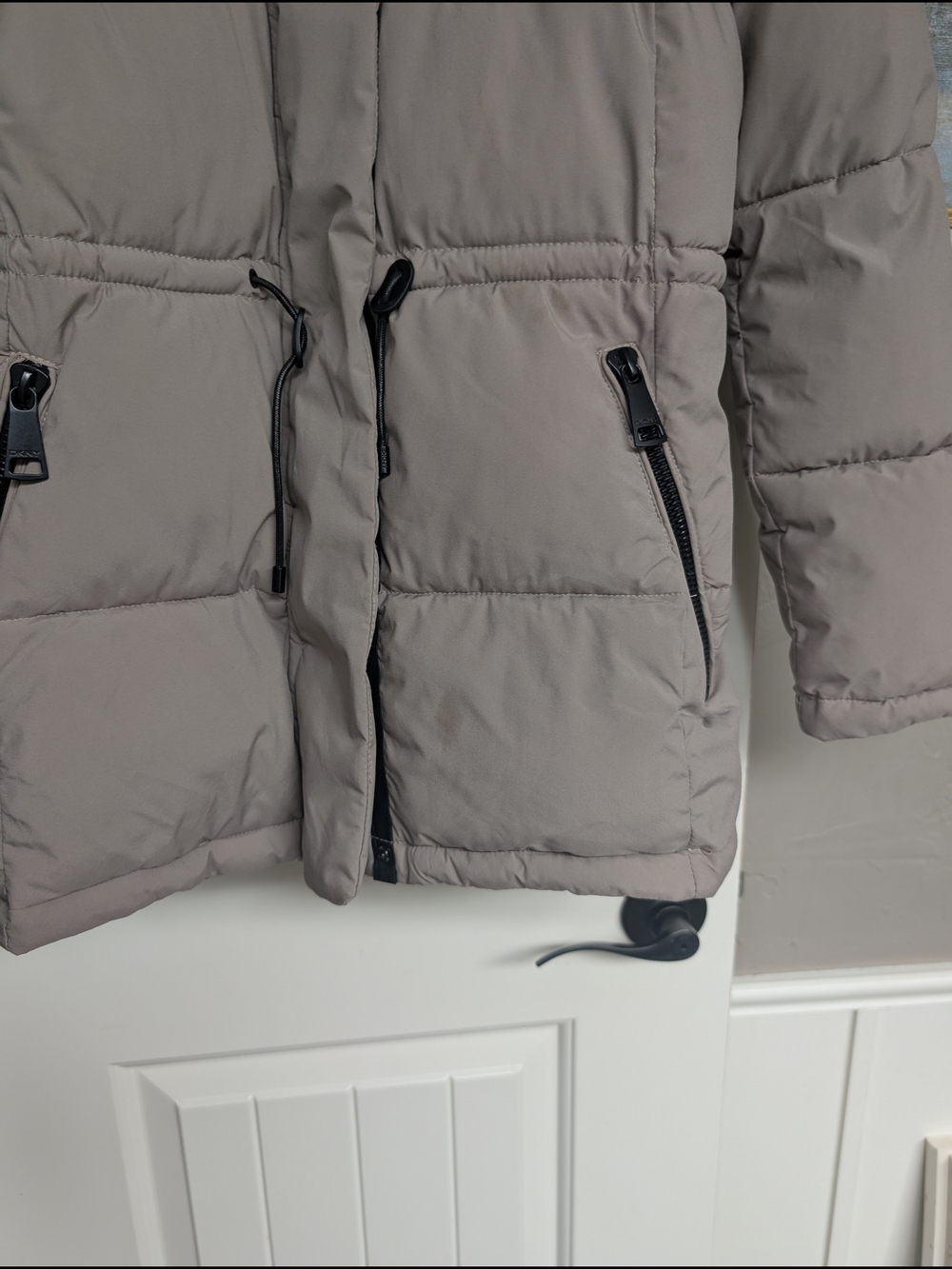 DKNY Taupe Hooded Puffer Jacket Coat Medium | Adjustable Waist Winter Parka - Picture 4 of 12